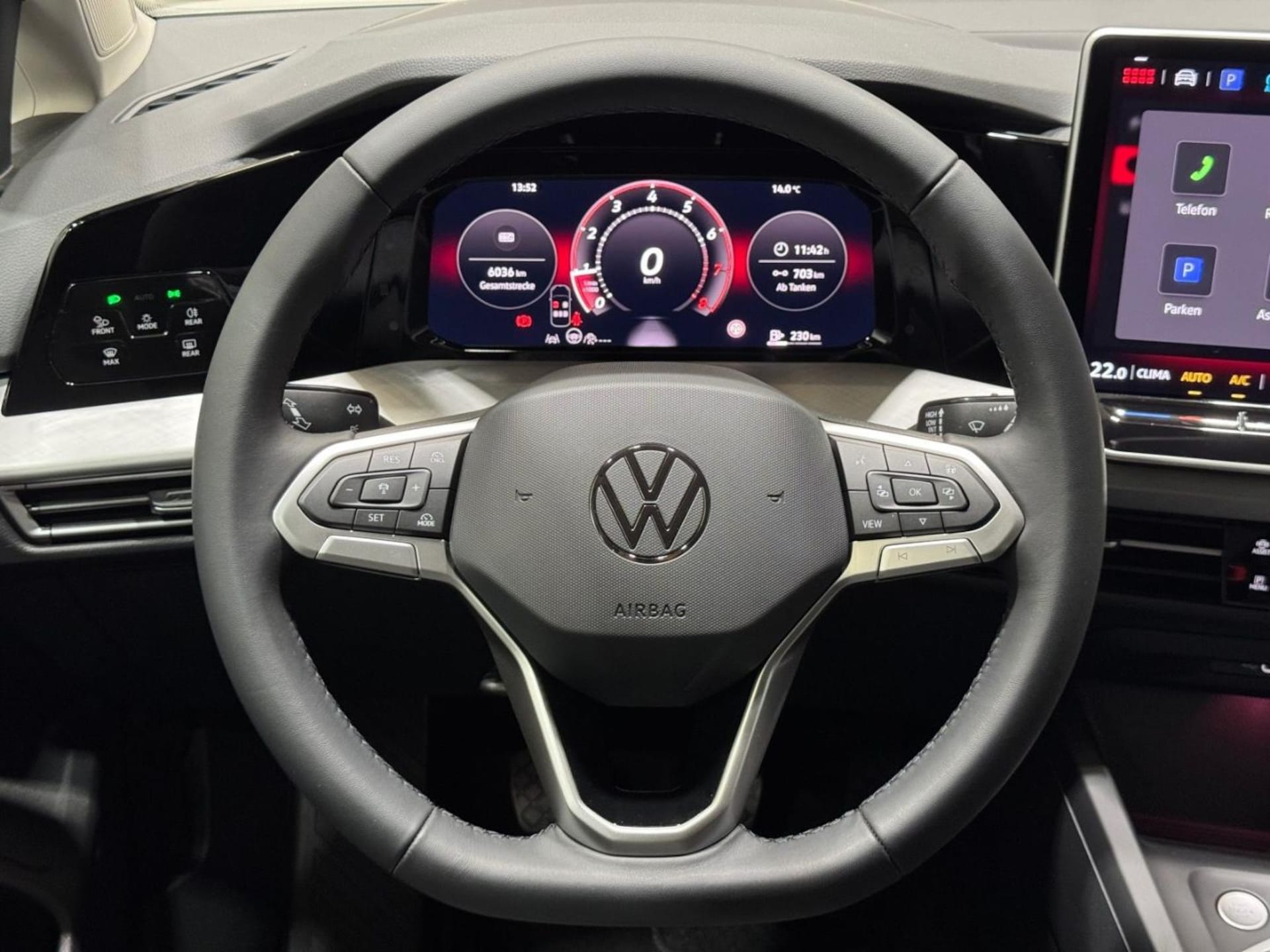 Volkswagen Golf Life