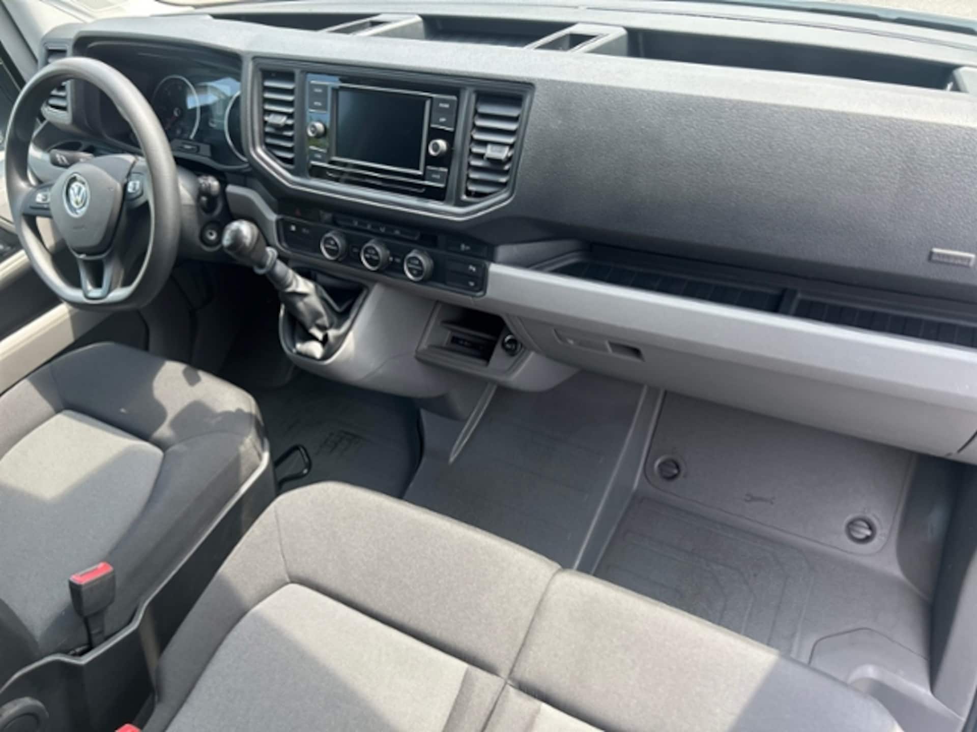 Volkswagen Crafter Kasten mittlerer Radstand