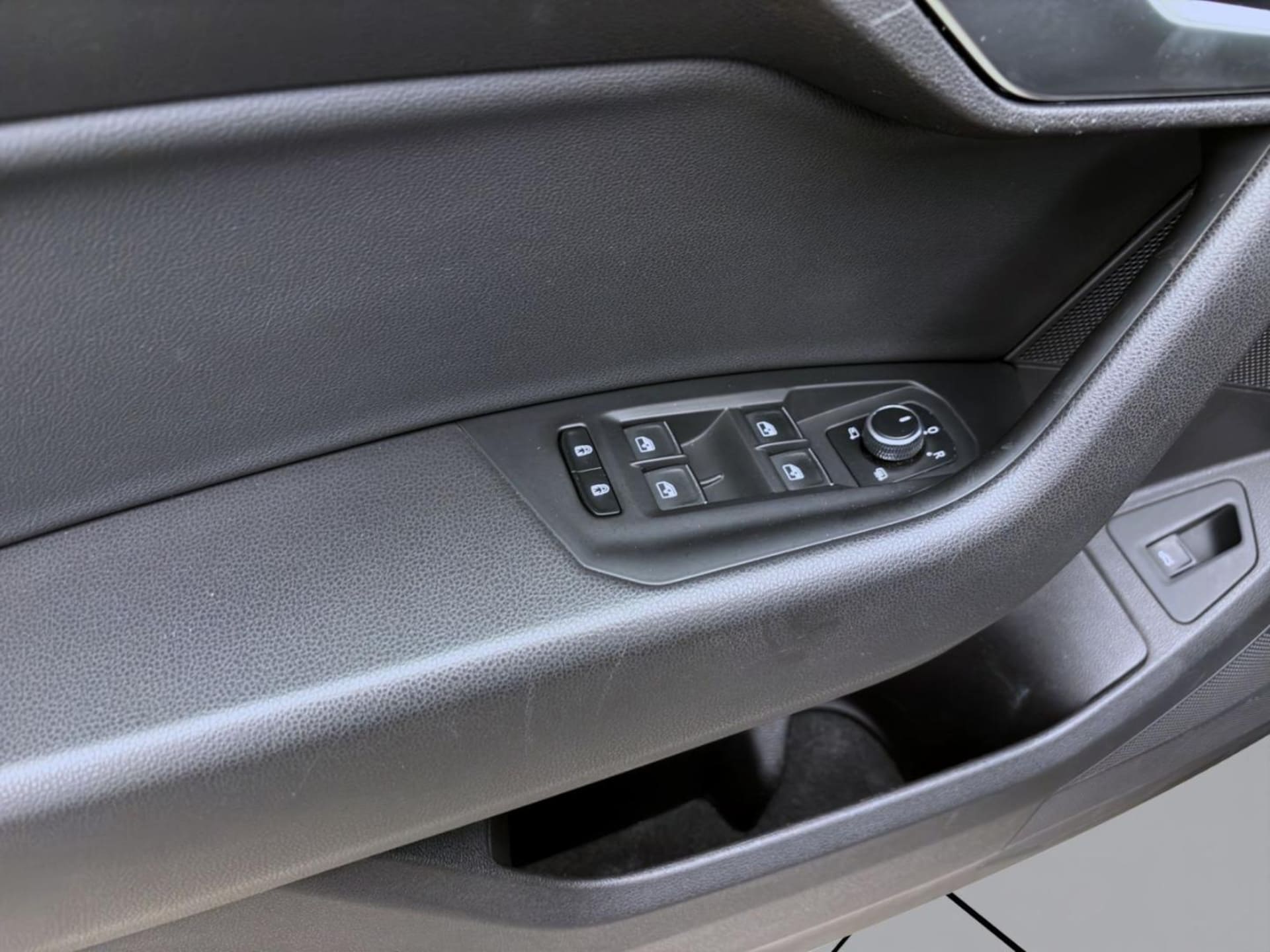 Volkswagen Touareg Basis-Modell