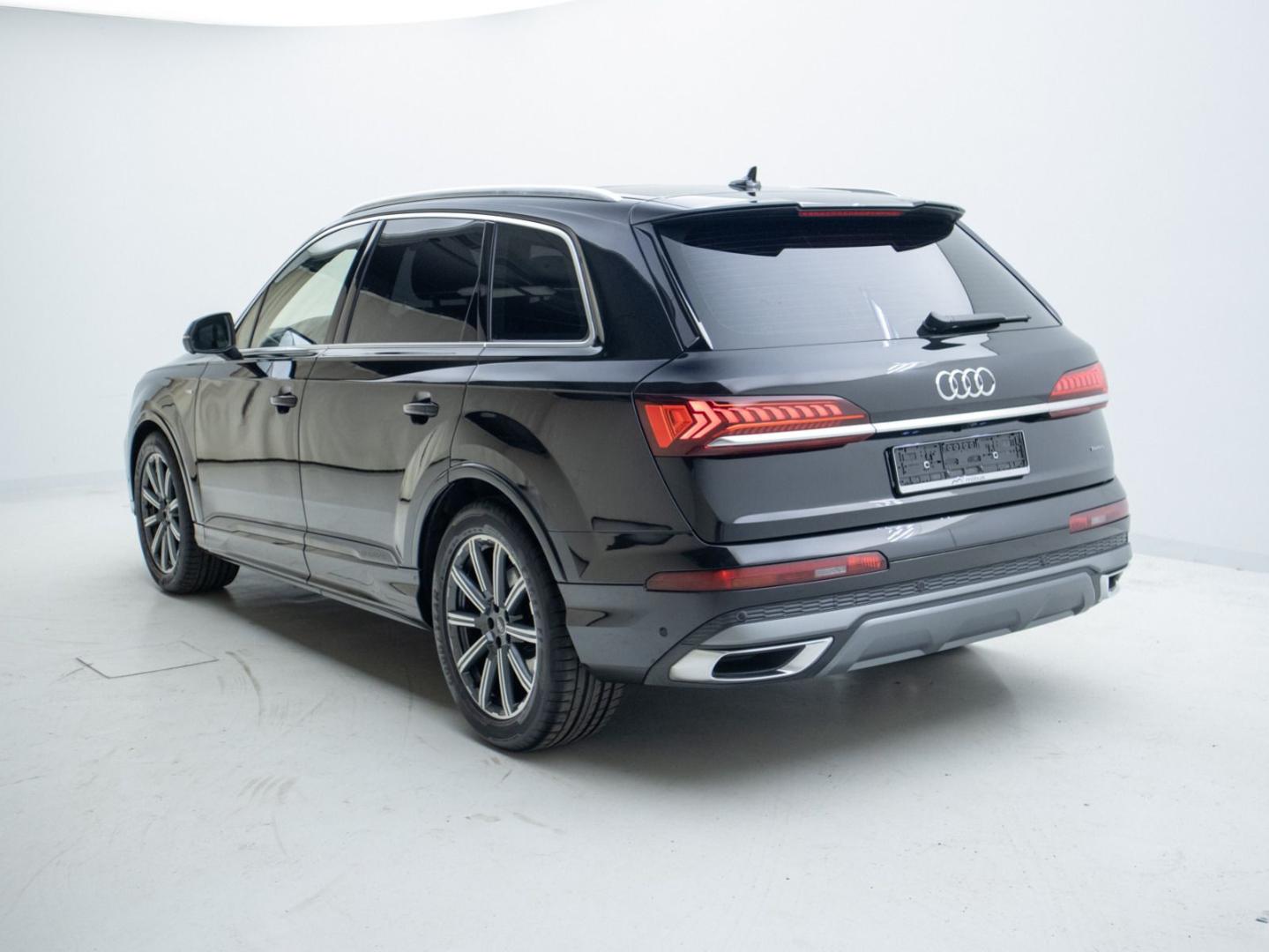 Image about Audi Q7 50 TDI quattro tiptronic