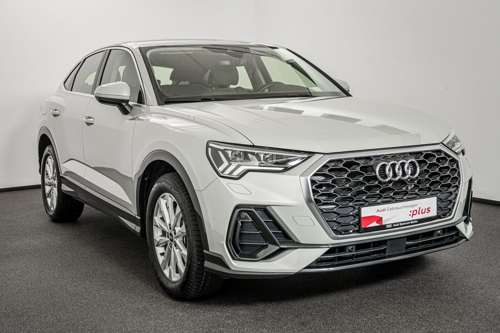 Image about Audi Q3 Sportback TFSI e 45 TFSI e S tronic