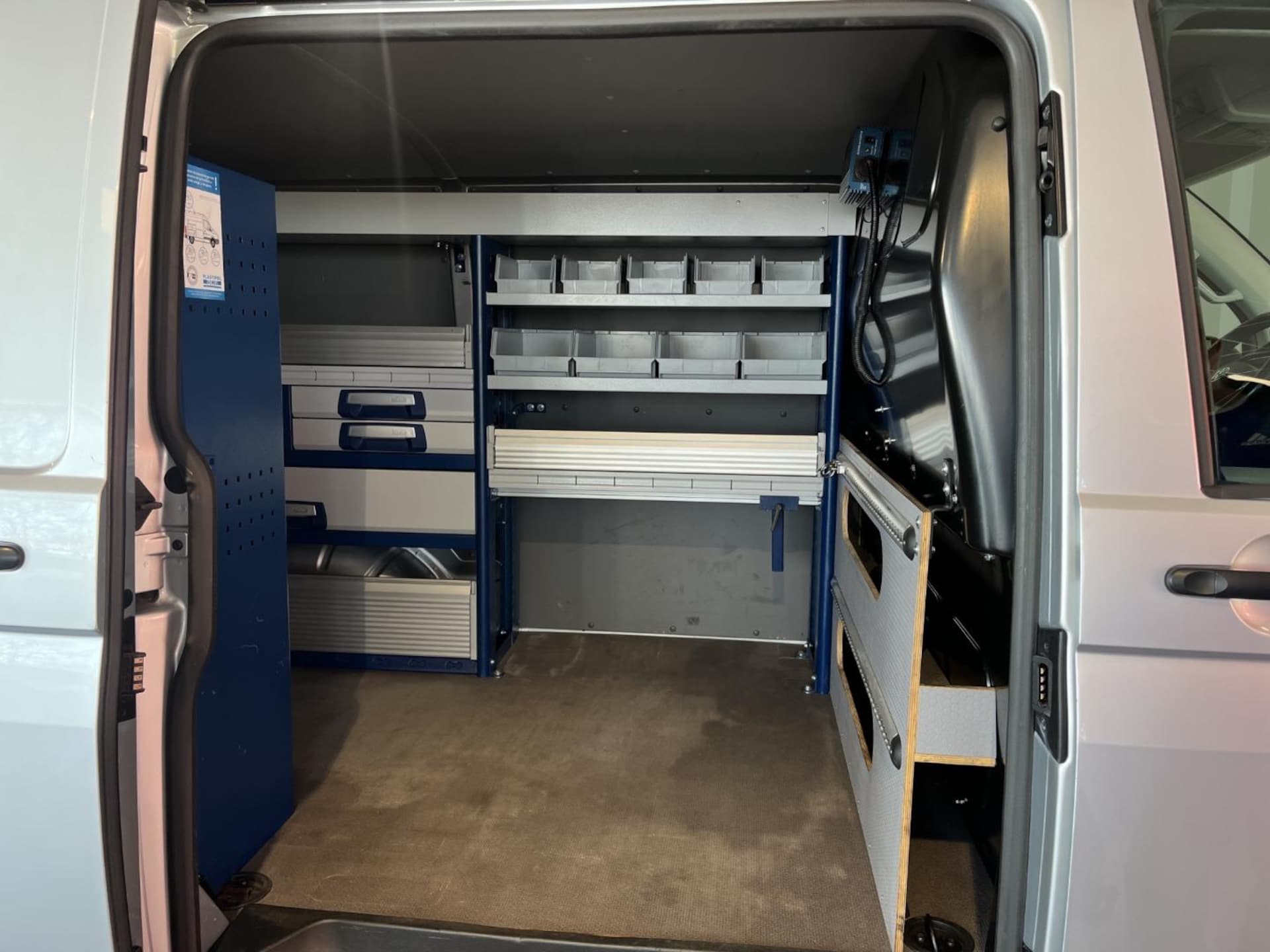 Volkswagen T6.1 Transporter Kasten kurzer Radstand