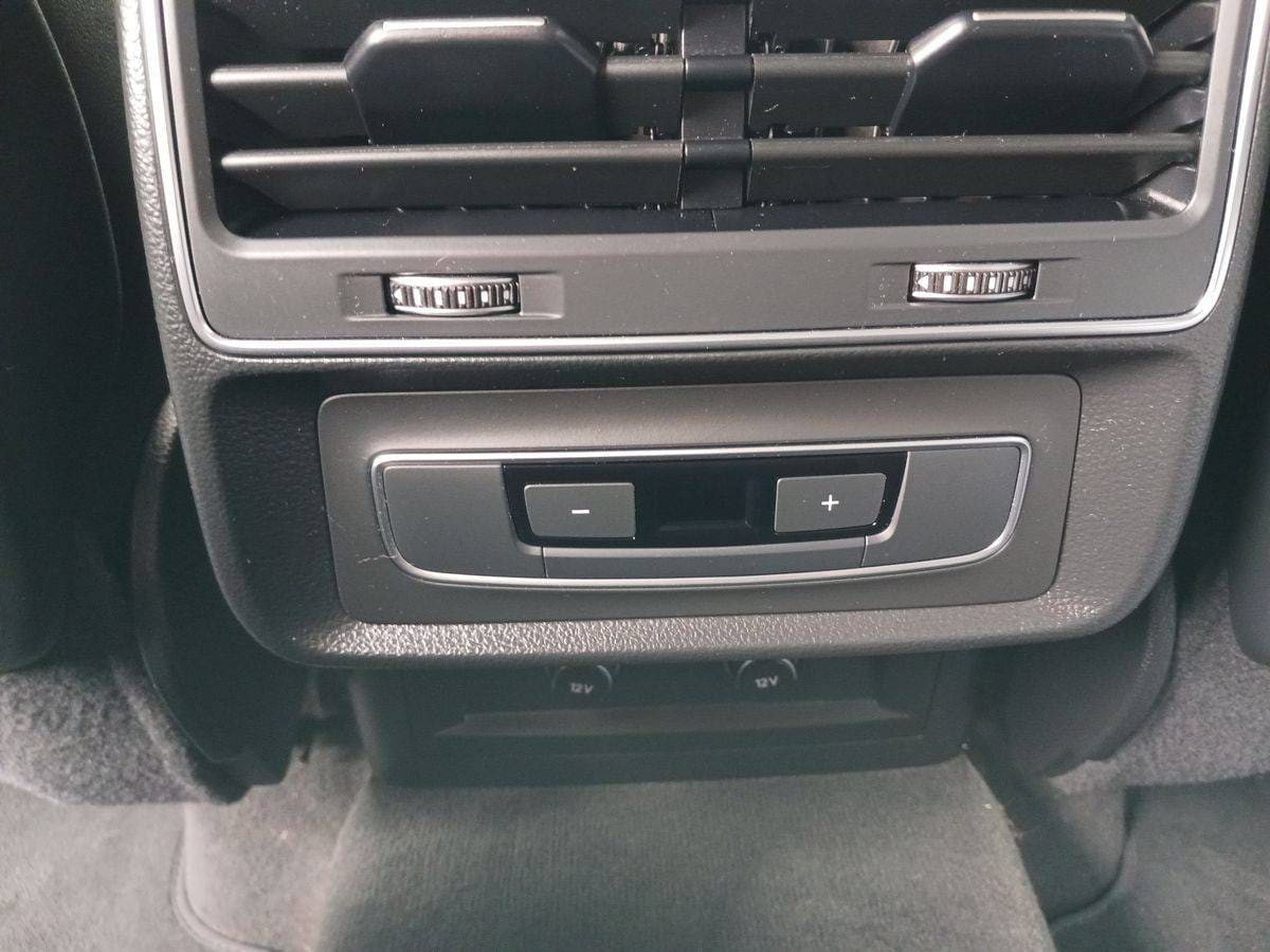 Image about Audi Q8 TFSI e Advanced 55 TFSI e quattro 280 kW (381 ch) tiptronic