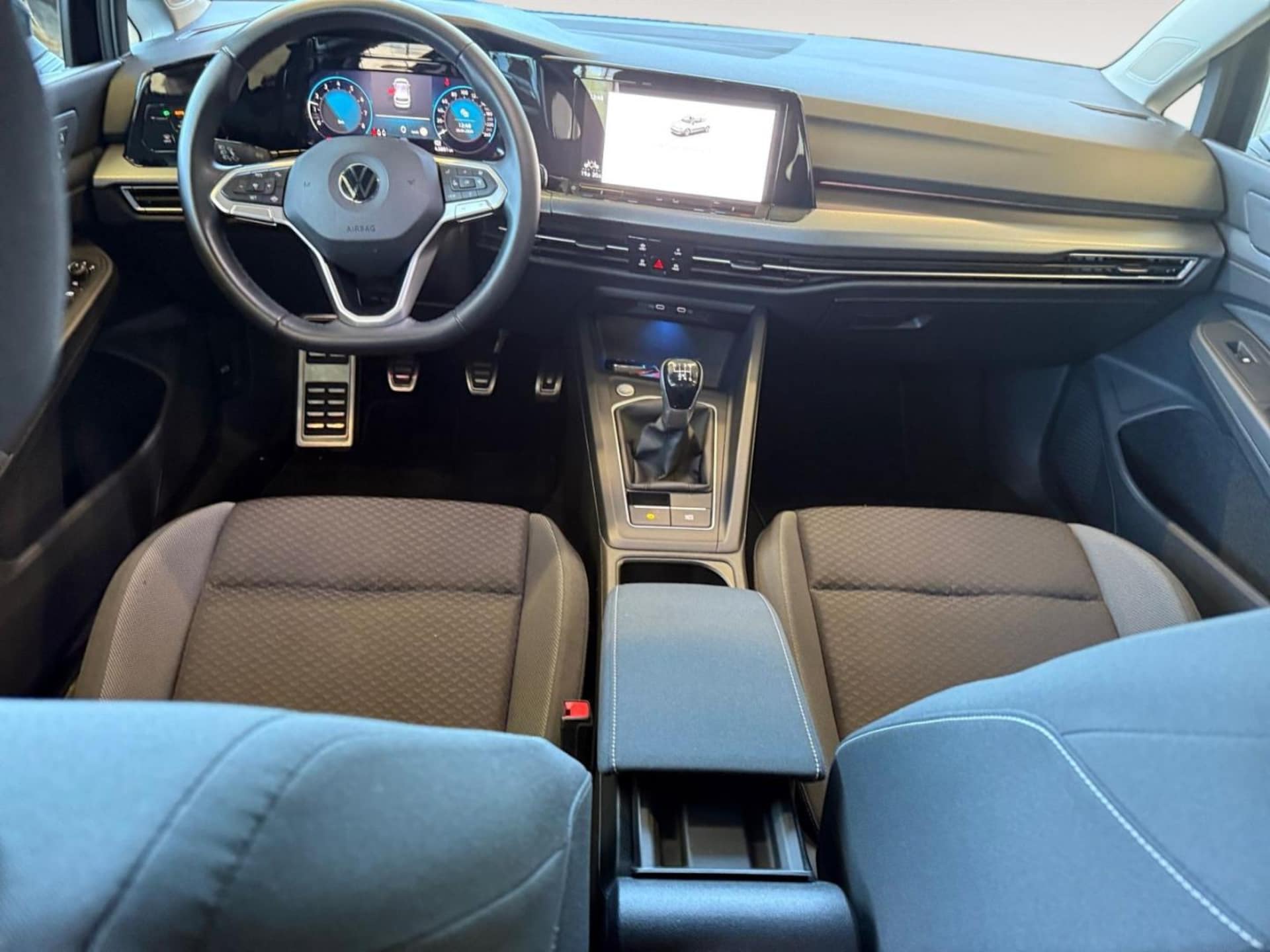 Volkswagen Golf Active