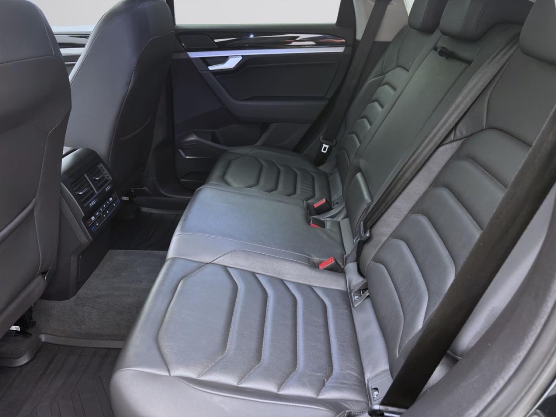 Volkswagen Touareg Basis-Modell