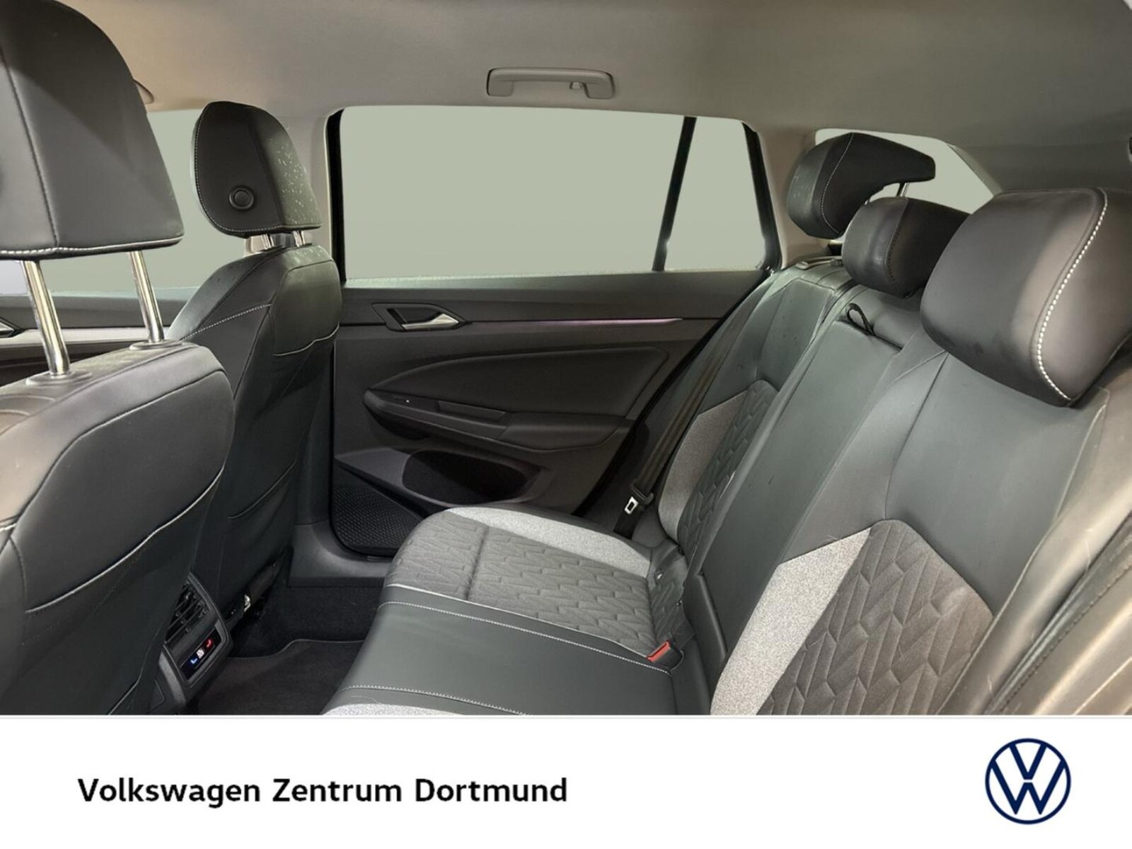 Volkswagen Golf Variant – Bild 10