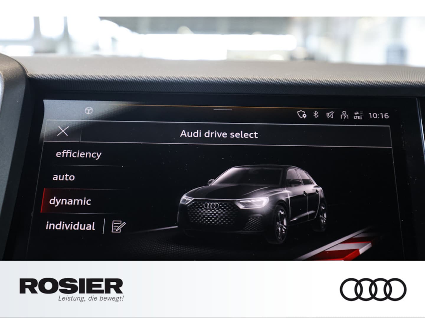 Bild über Audi A1 Sportback S line 40 TFSI S tronic - für weitere Informationen kontaktieren Sie den Audi Partner