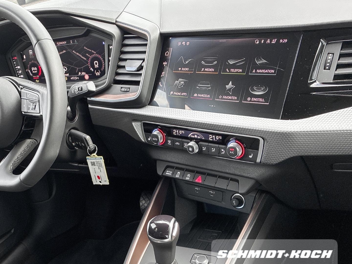 Bild über Audi A1 Sportback S line 40 TFSI S tronic - für weitere Informationen kontaktieren Sie den Audi Partner