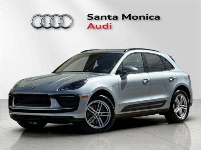 2022 Porsche Macan Base