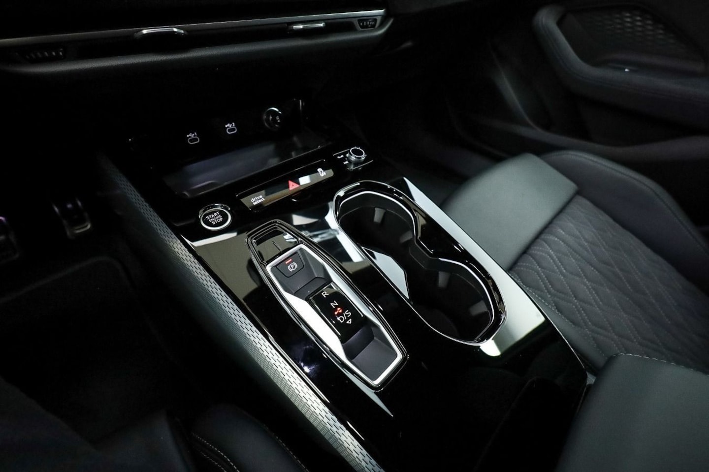 Bild über Audi A5 Avant TDI quattro 150 kW S tronic - für weitere Informationen kontaktieren Sie den Audi Partner
