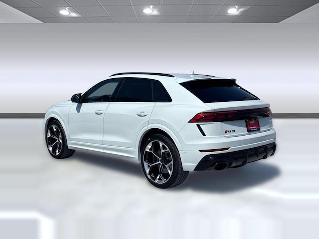 2026 Audi RS Q8 SUV performance