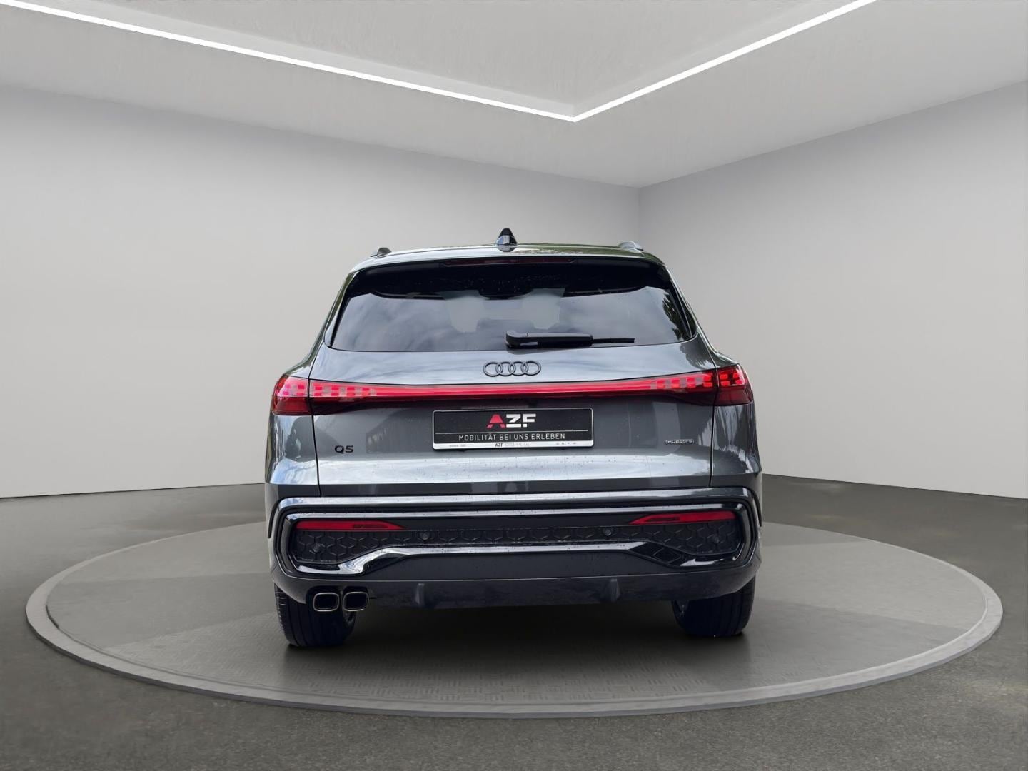 Bild über Audi Q5 SUV TDI quattro 150 kW S tronic - für weitere Informationen kontaktieren Sie den Audi Partner