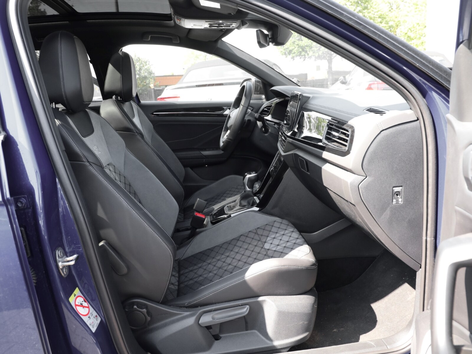 Volkswagen T-Roc – Bild 3