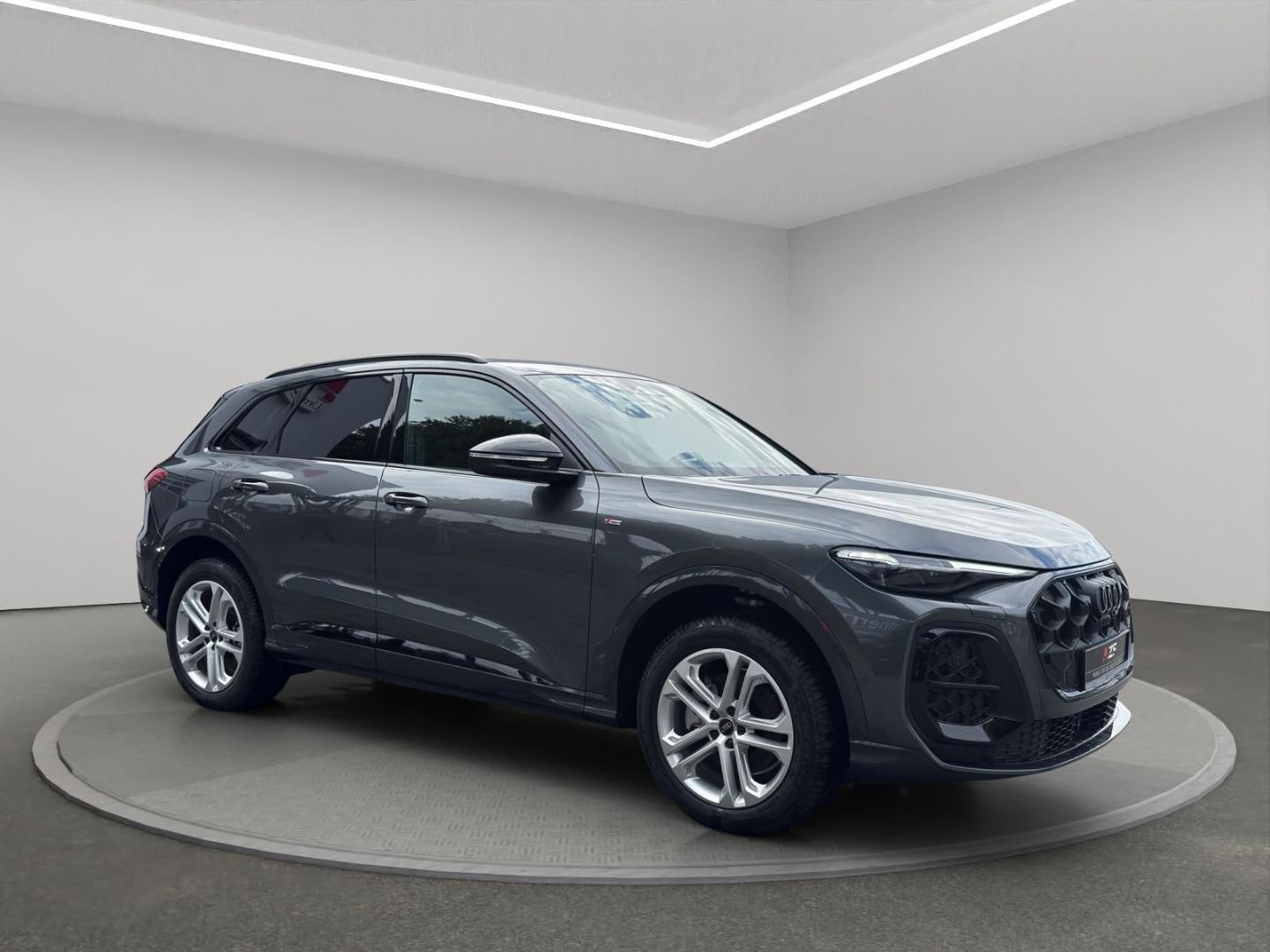 Bild über Audi Q5 SUV TDI quattro 150 kW S tronic - für weitere Informationen kontaktieren Sie den Audi Partner