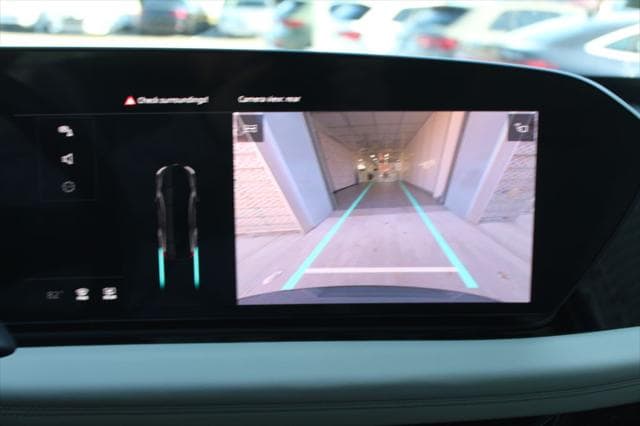 2025 Audi A6 Sportback e-tron Premium - Photo 12