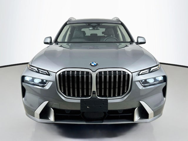 2024 BMW X7