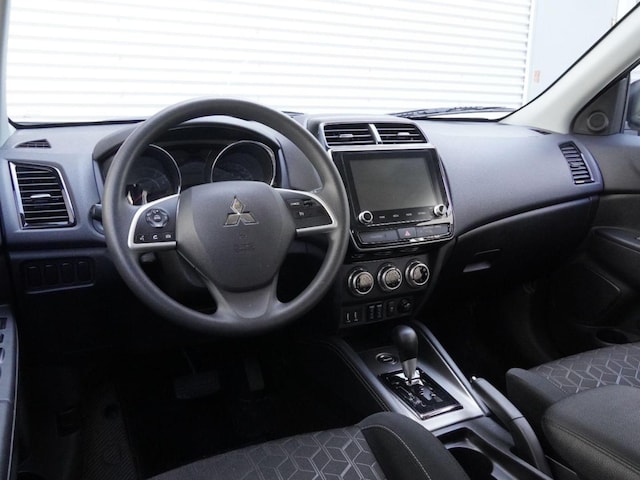 2025 Mitsubishi