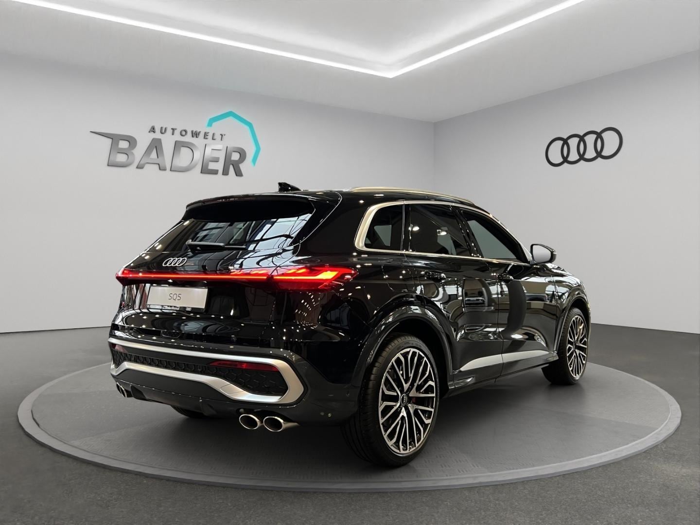 Bild über Audi SQ5 SUV TFSI 270 kW S tronic - für weitere Informationen kontaktieren Sie den Audi Partner