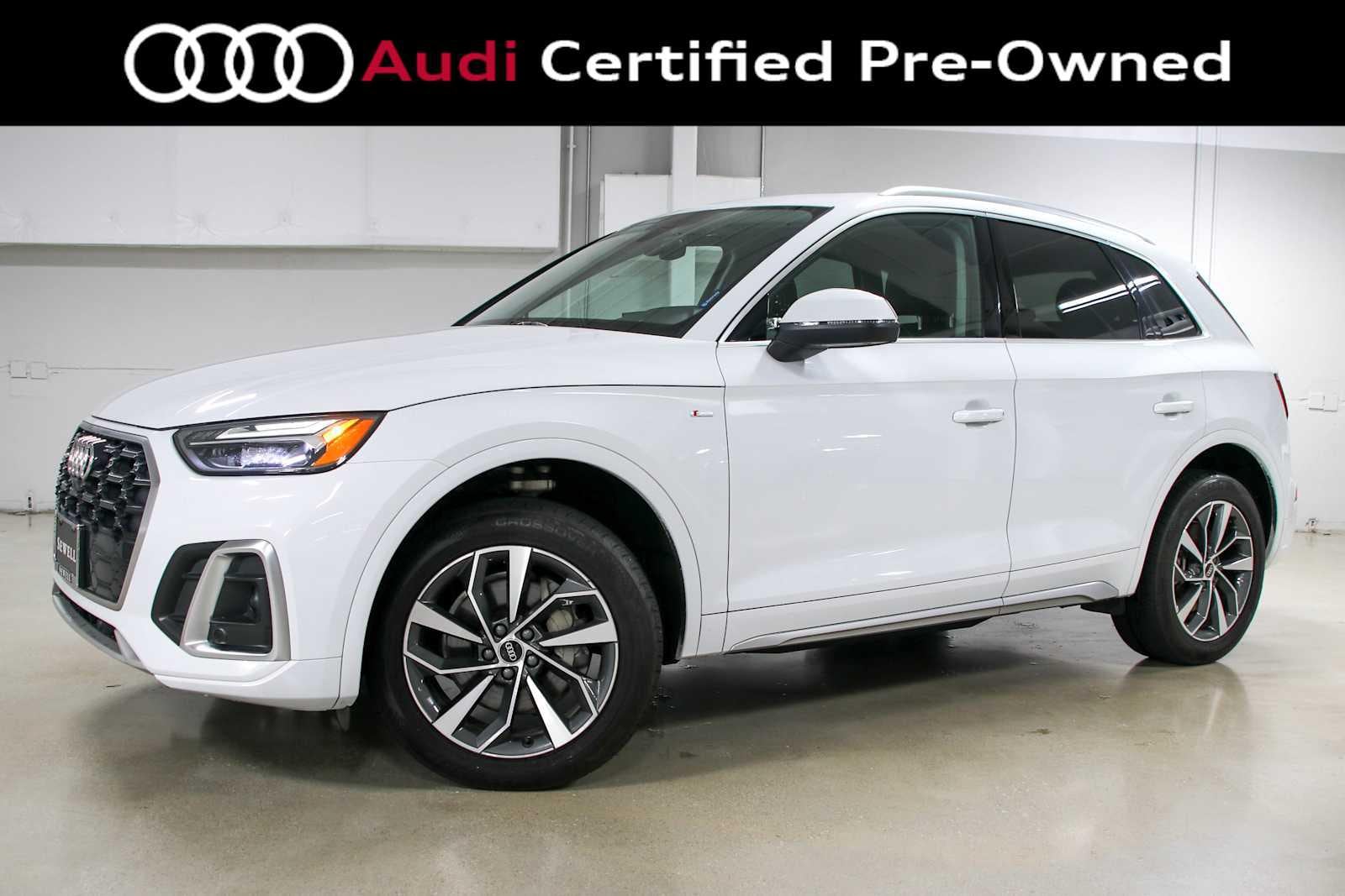 2024 Audi Q5 45 Premium Plus's photo