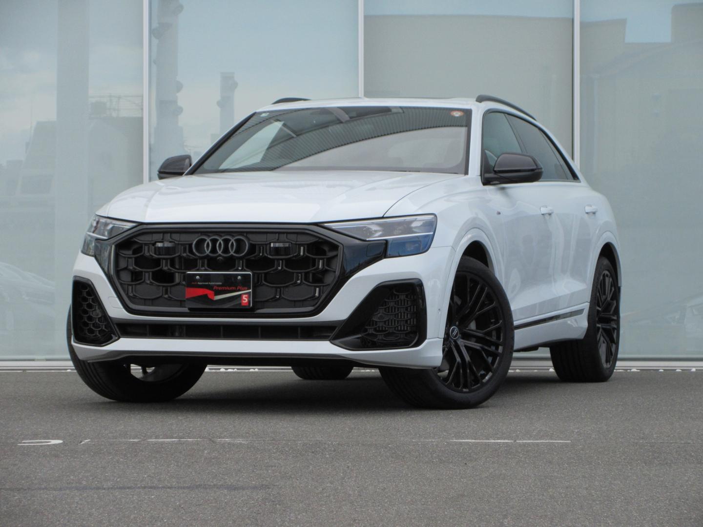 Audi Q8 SUV 55 TFSI quattro S line 250(340) kW(PS) tiptronic for more details contact your dealer