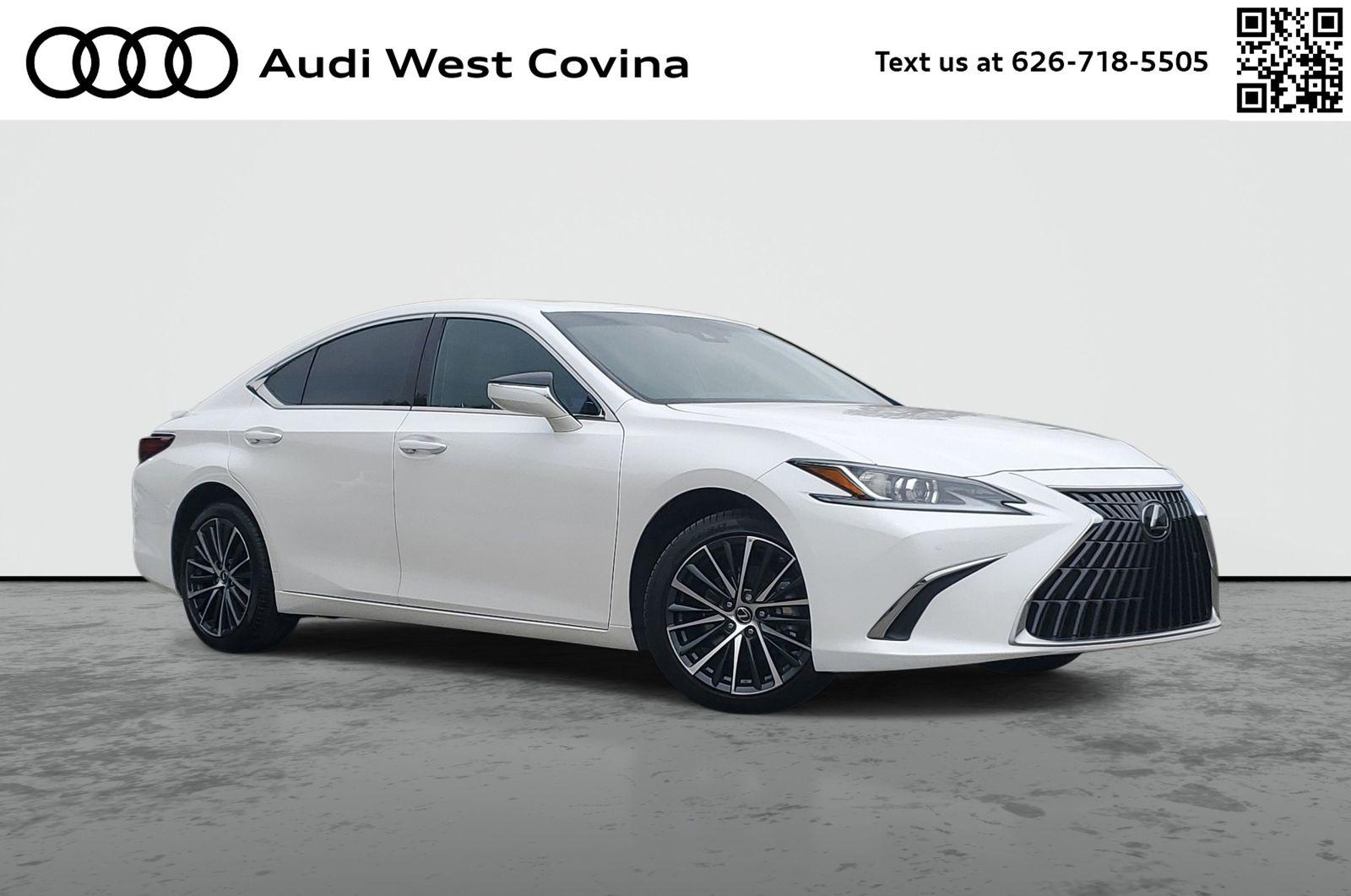 2024 Lexus ES 300h 300h's photo