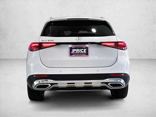 2025 Mercedes-Benz GLC 300
