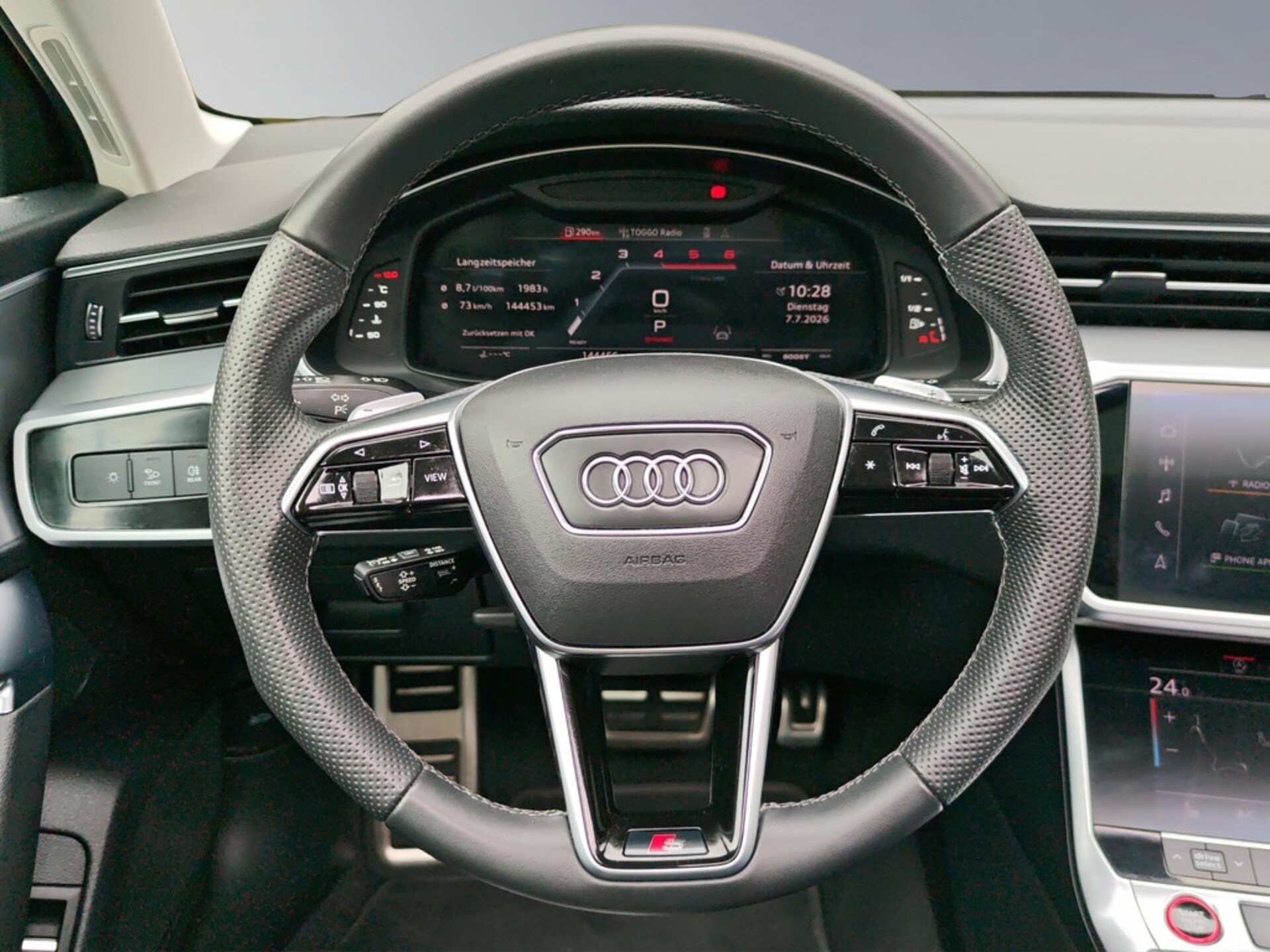 Audi S6 Avant