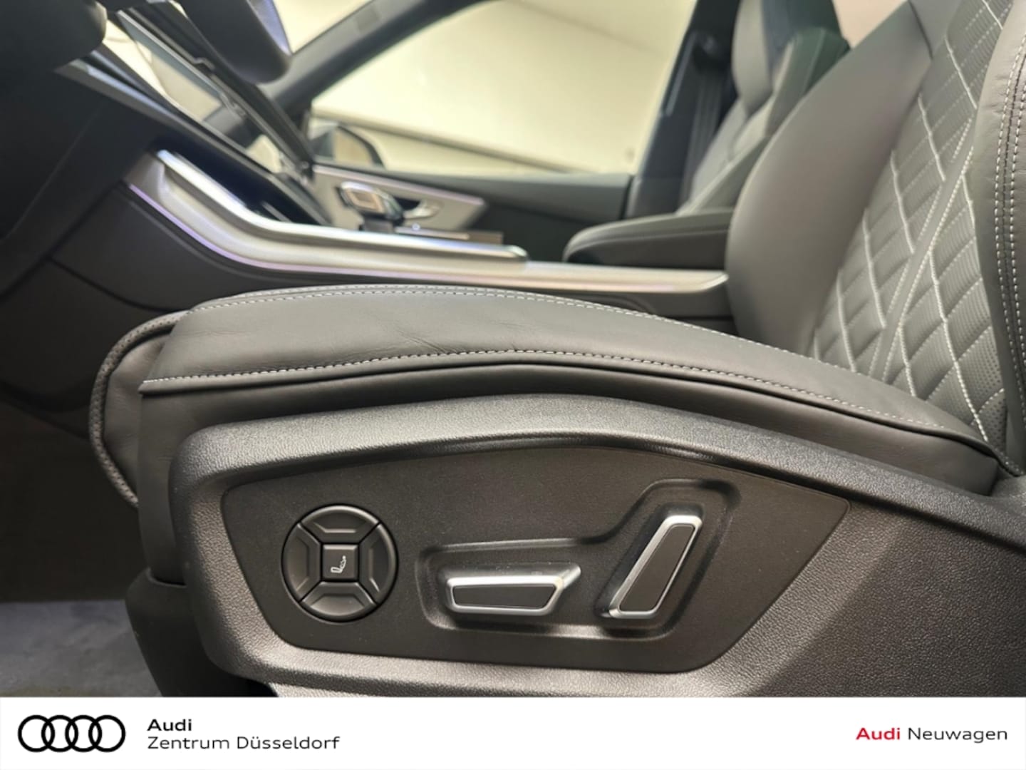 Bild über Audi Q8 SUV TFSI e S line business TFSI e quattro 360 kW tiptronic - für weitere Informationen kontaktieren Sie den Audi Partner