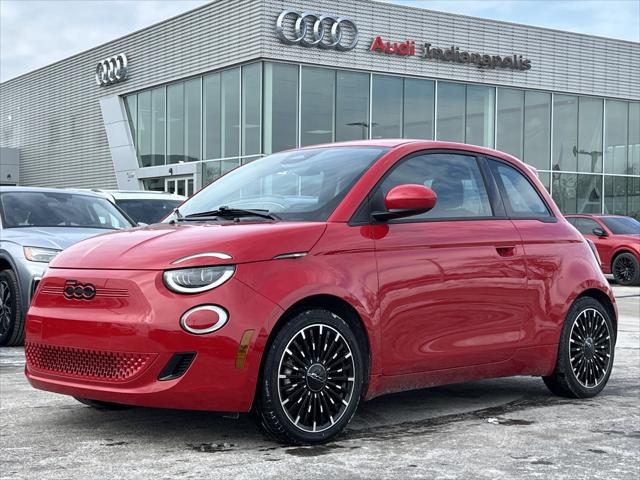 2024 FIAT 500e Base