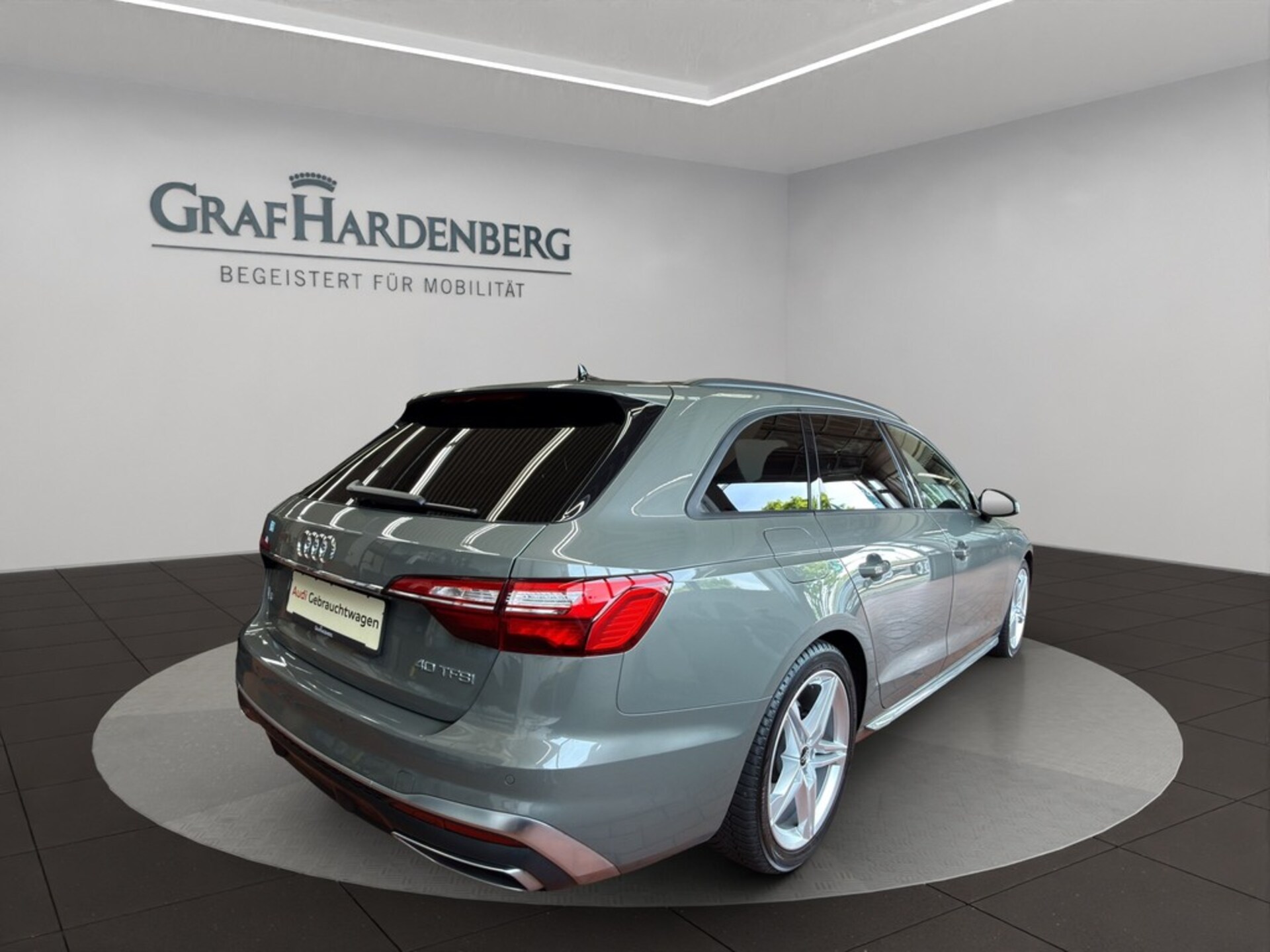 Audi A4 Avant S line
