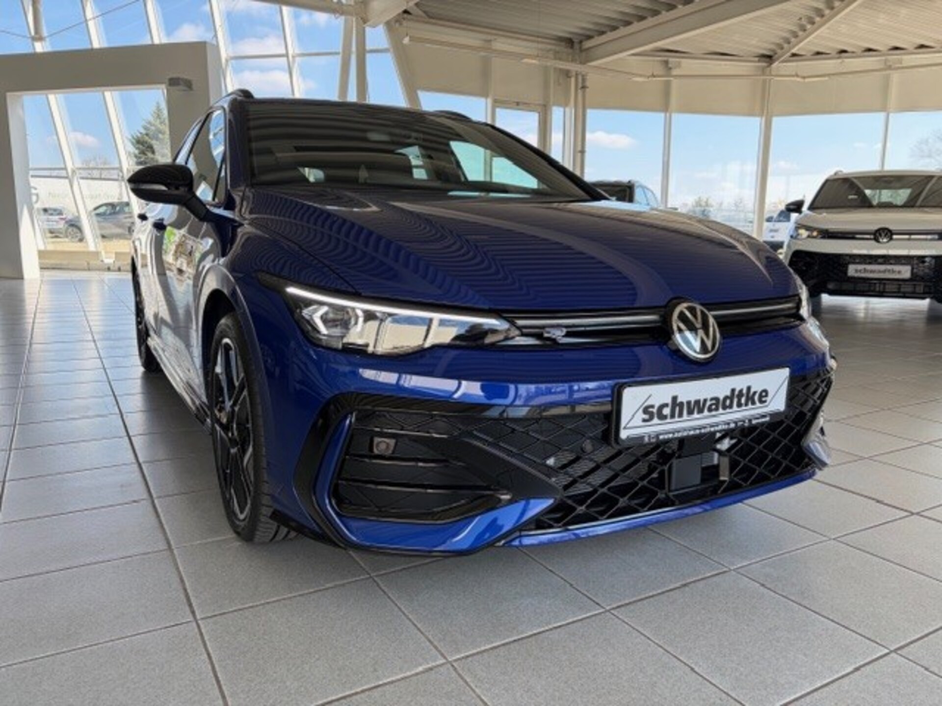 Volkswagen Golf Variant R-Line