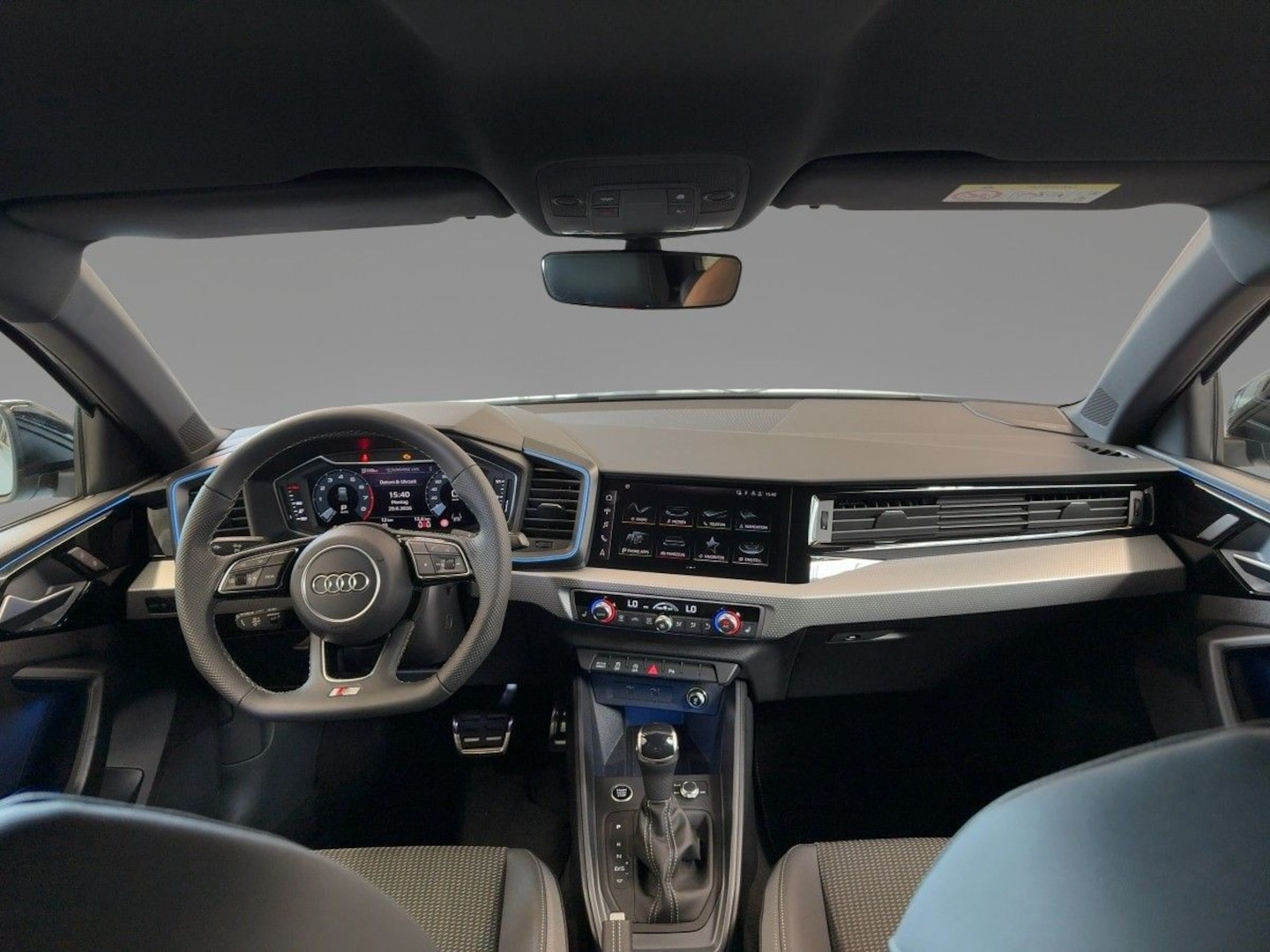Bild über Audi A1 Sportback S line 40 TFSI S tronic - für weitere Informationen kontaktieren Sie den Audi Partner