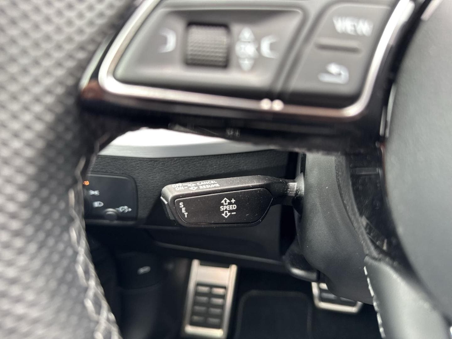 Bild über Audi Q2 S line 40 TFSI quattro S tronic - für weitere Informationen kontaktieren Sie den Audi Partner