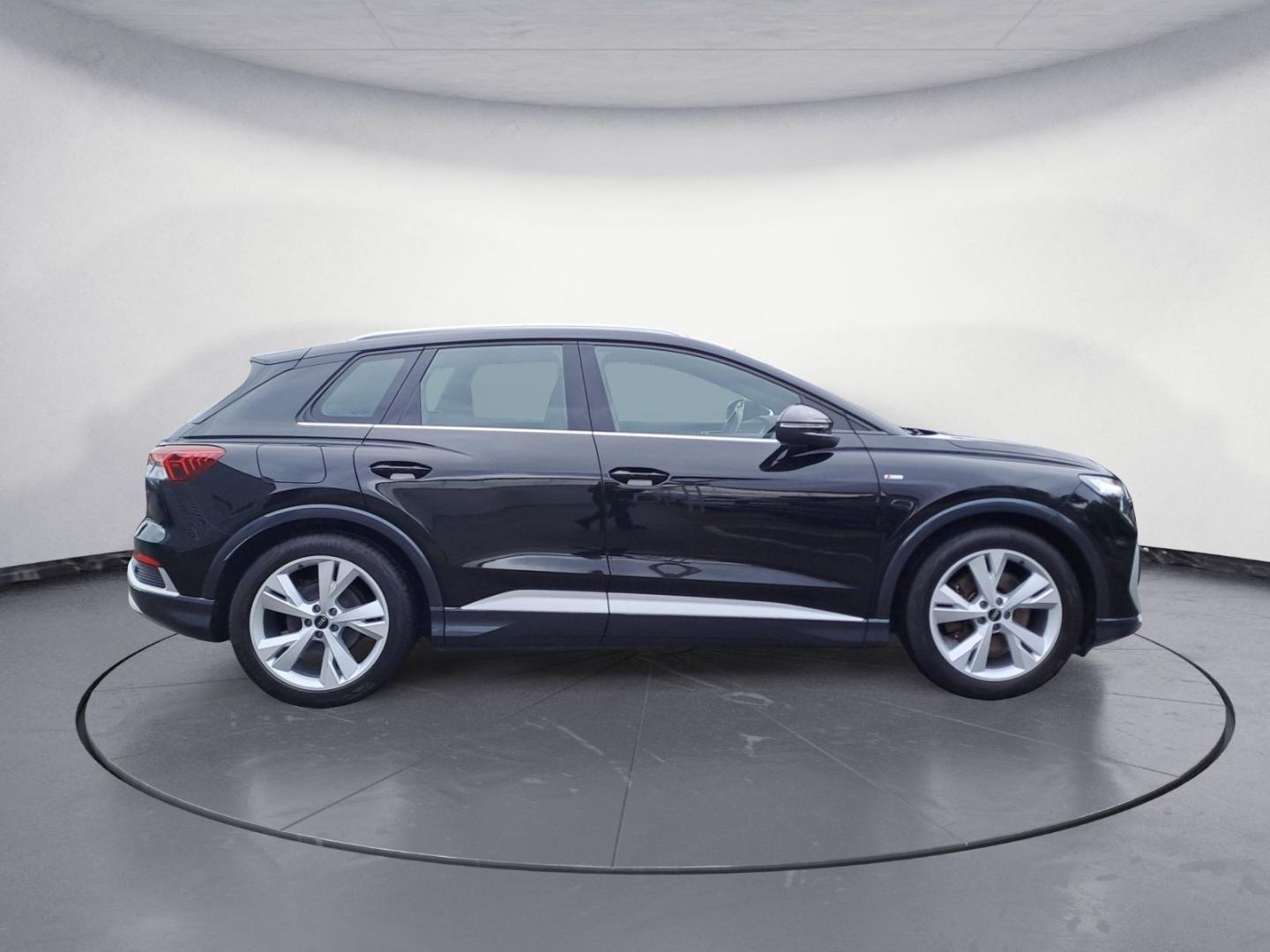 Image about Audi Q4 e-tron 40 e-tron