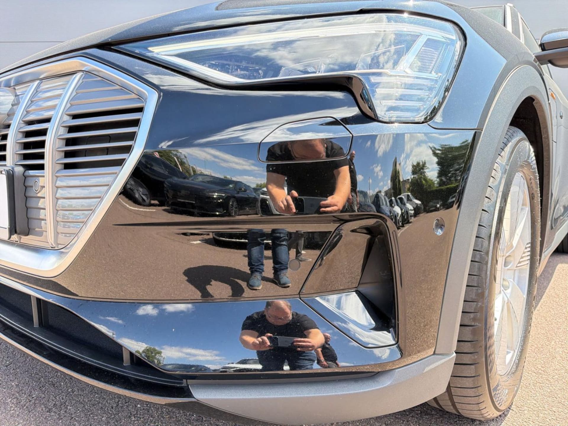 Audi e-tron