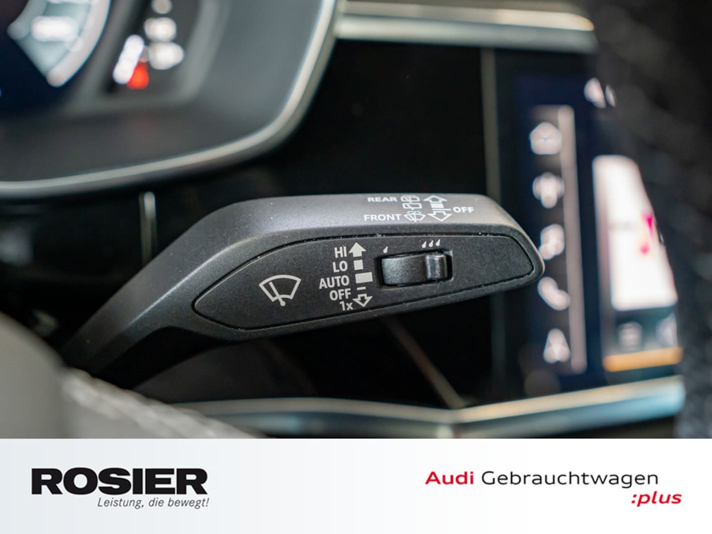 Bild über Audi Q3 S line 35 TFSI S tronic - für weitere Informationen kontaktieren Sie den Audi Partner