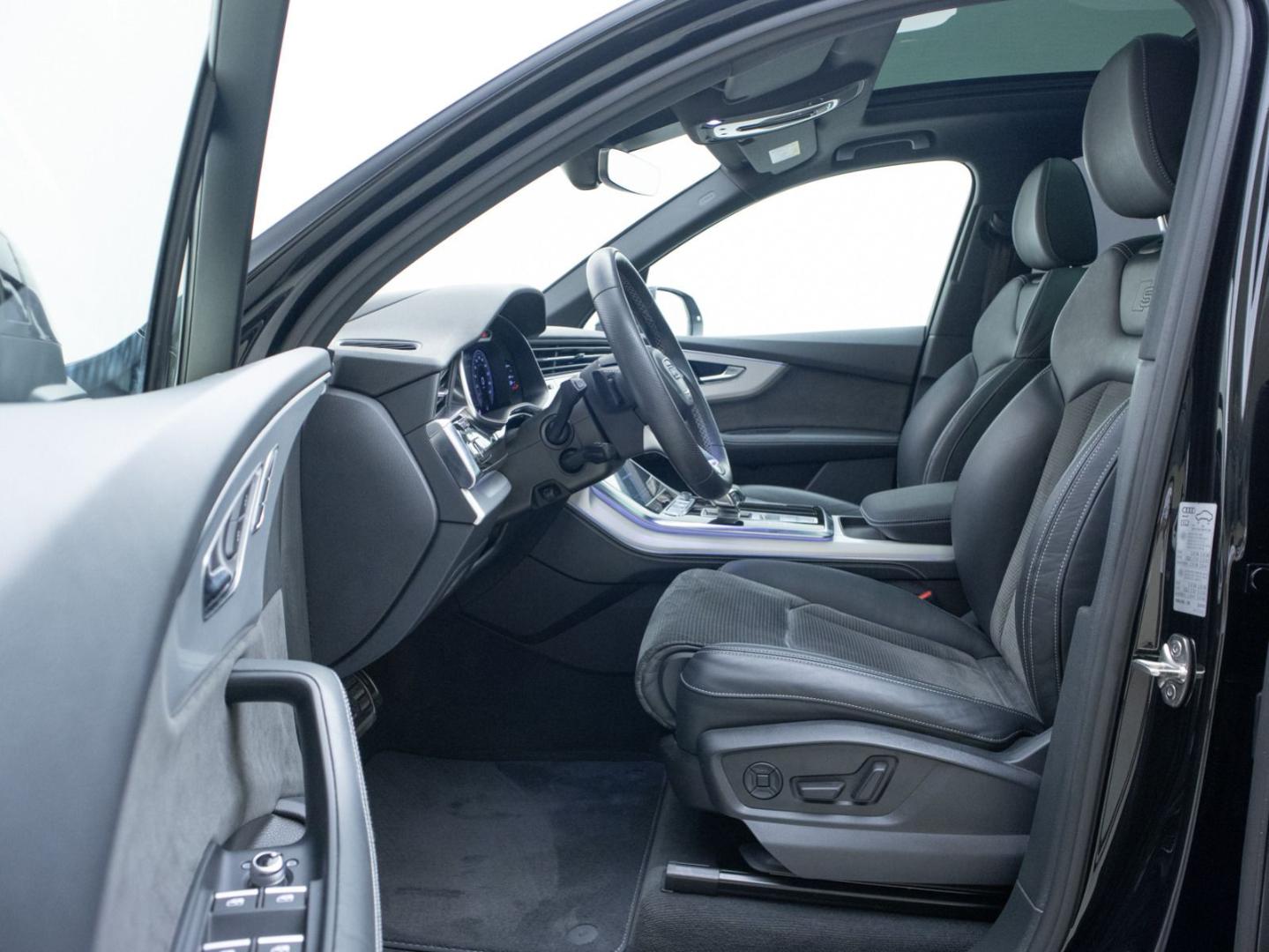 Image about Audi Q7 50 TDI quattro tiptronic