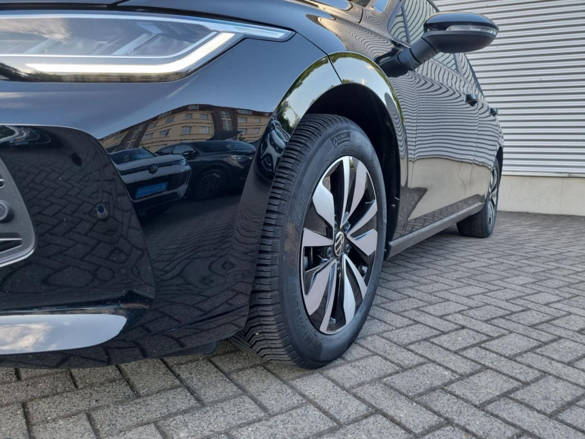 Volkswagen Golf Life