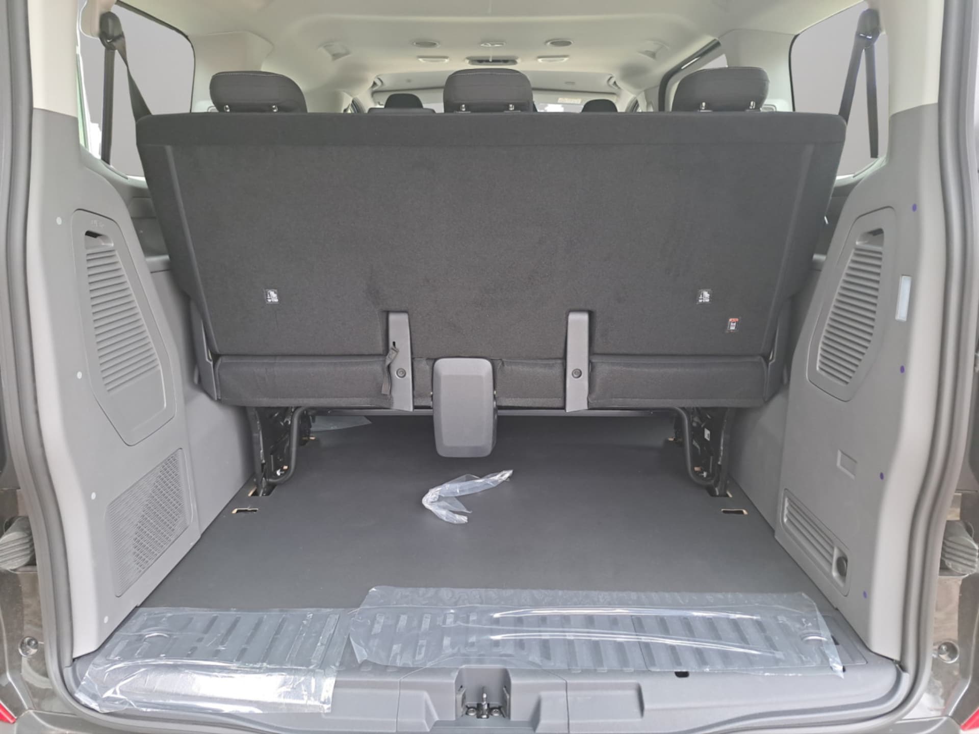 Volkswagen Caravelle Basis-Modell