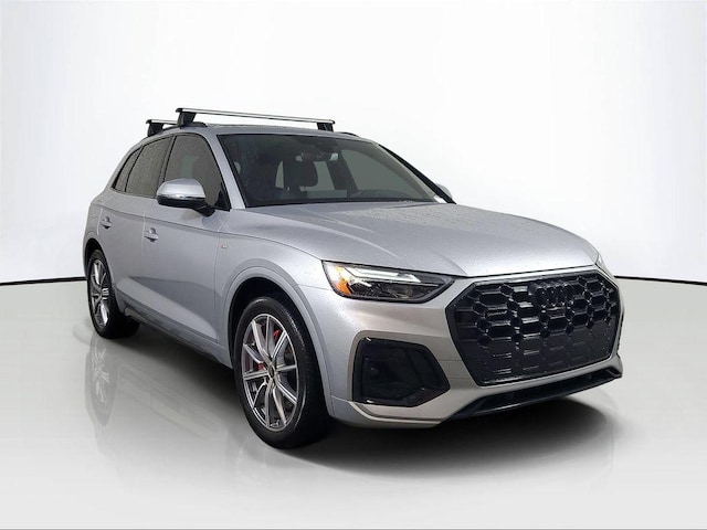 Photo of 2024 Audi Q5 TFSI e 