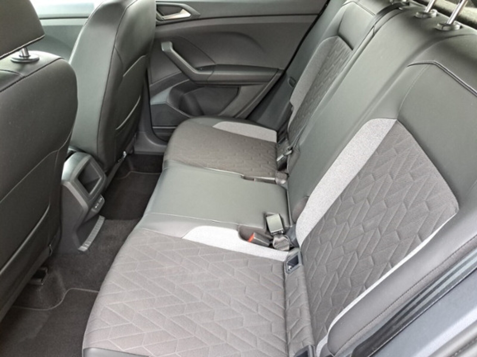 Volkswagen T-Cross – Bild 15