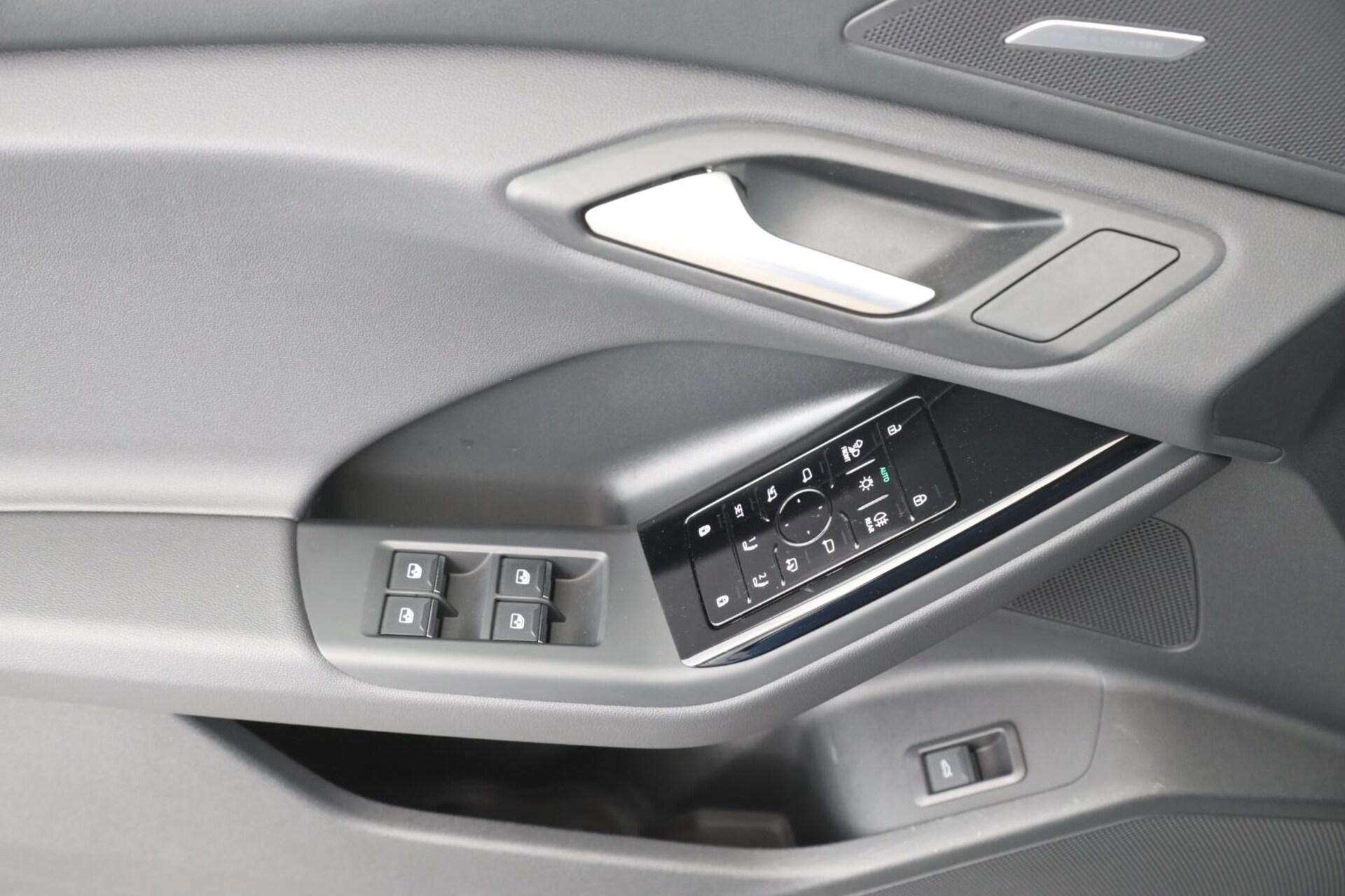 Audi Q6 SUV e-tron