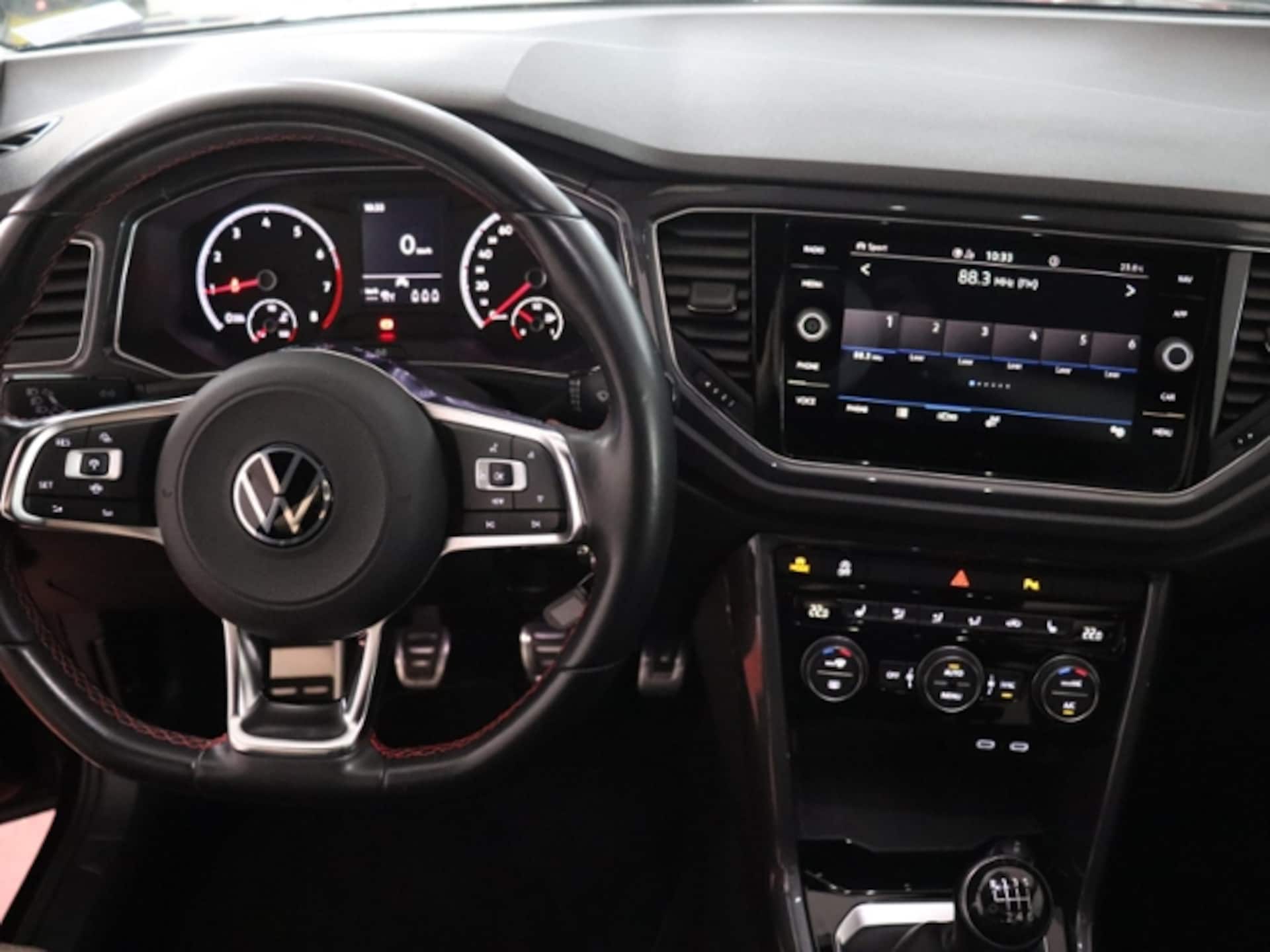 Volkswagen T-Roc Sport