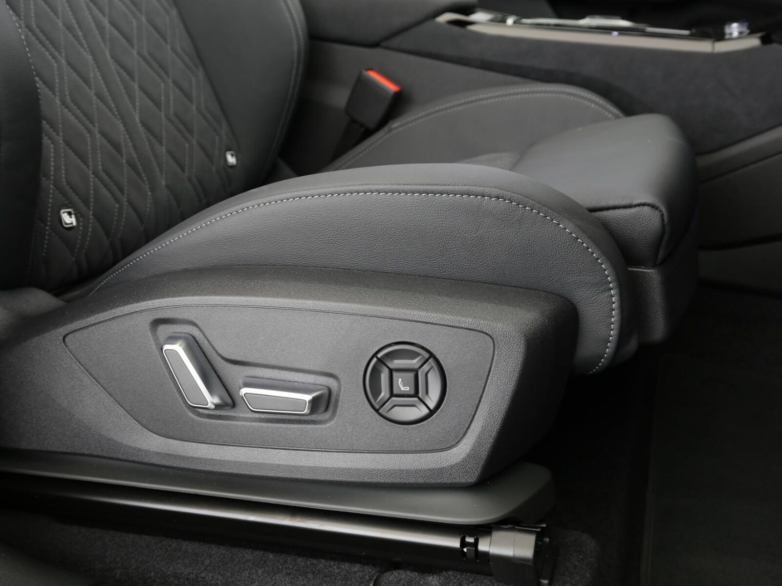 Audi Q6 e-tron – Bild 21