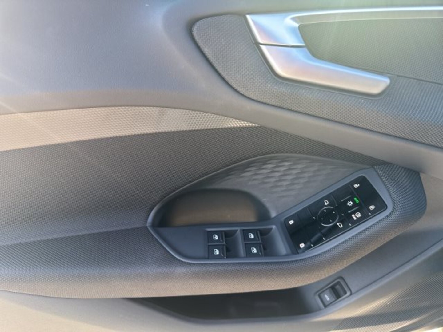 Bild über Audi A5 Avant TFSI 110 kW S tronic - für weitere Informationen kontaktieren Sie den Audi Partner