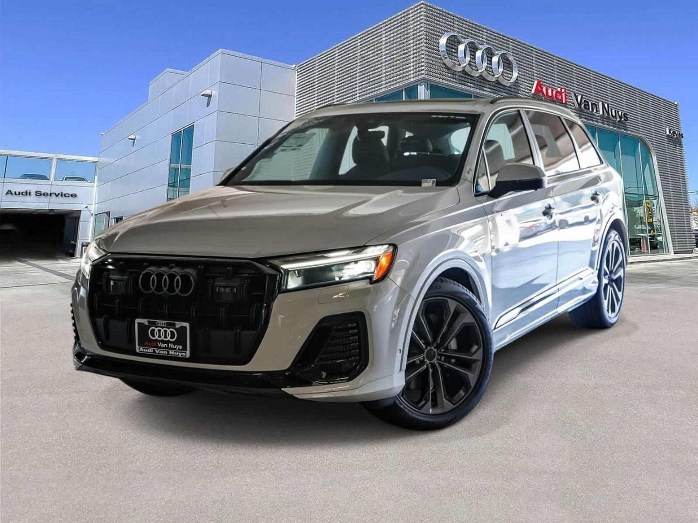 2026 Audi Q7 55 Premium Plus quattro Tiptronic's photo