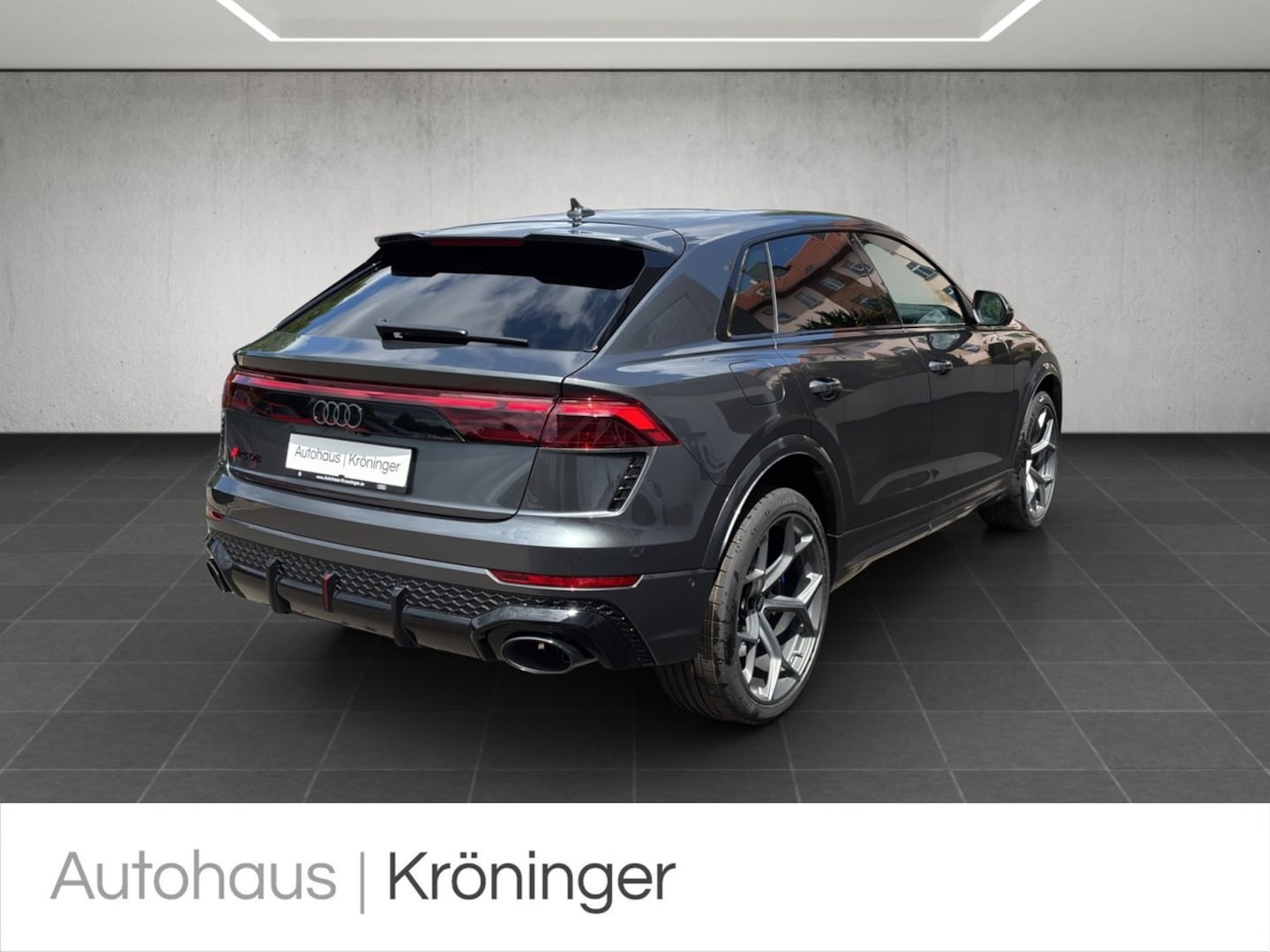 Bild über Audi RS Q8 SUV TFSI quattro 471 kW tiptronic - für weitere Informationen kontaktieren Sie den Audi Partner