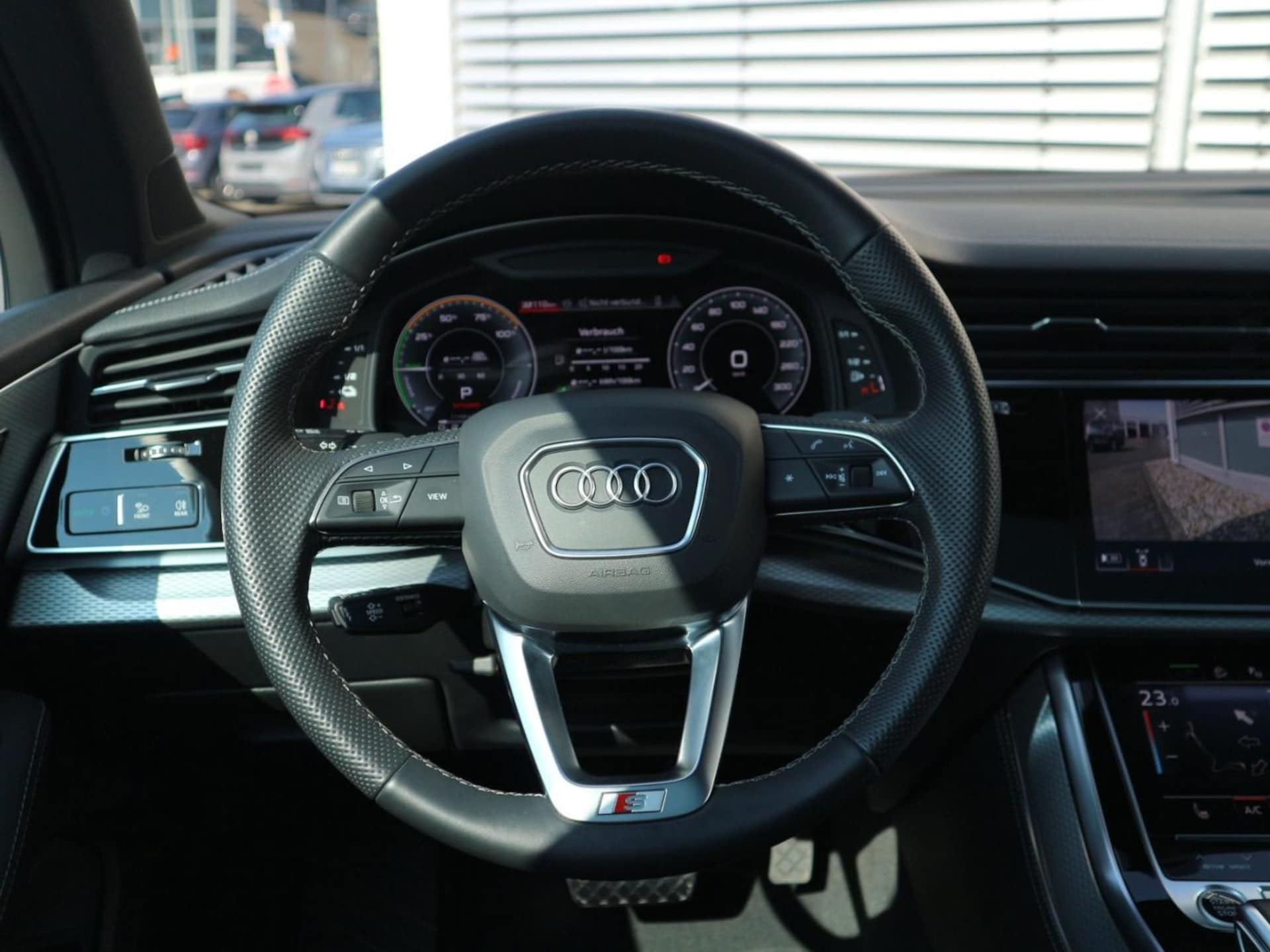 Audi Q7 SUV TFSI e S line