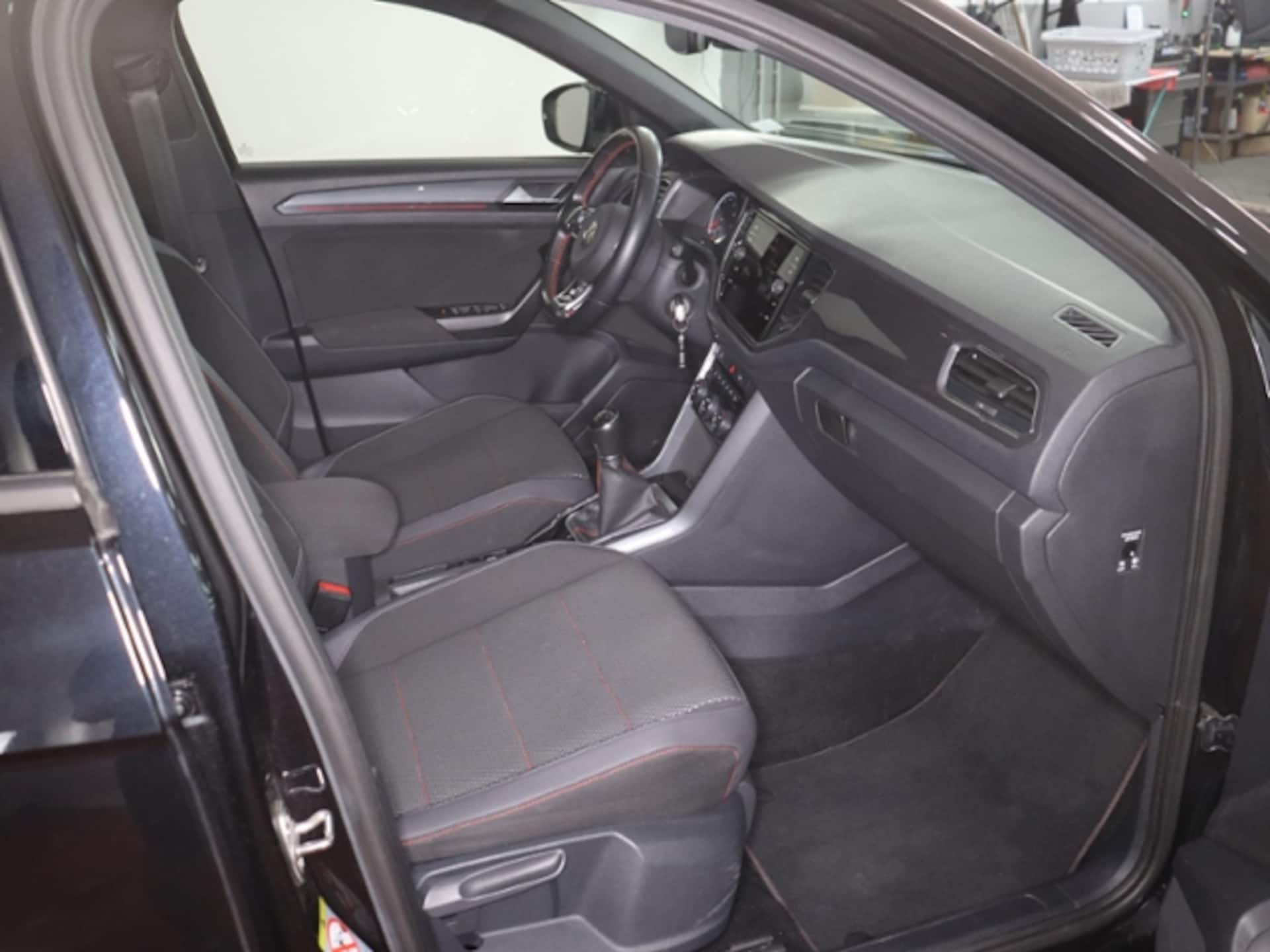 Volkswagen T-Roc Sport