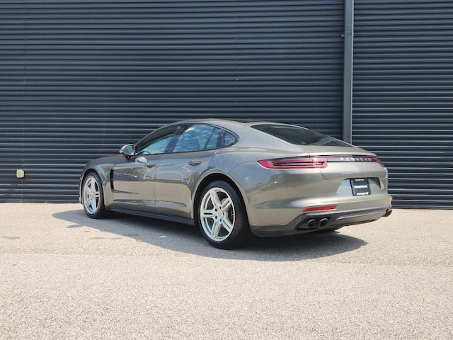 2018 Porsche Panamera